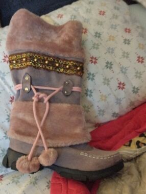 Embellished Pink Faux Fur Winter Boot